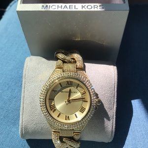 Never worn